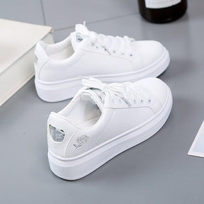 Tênis Branco Casual Feminino Ortopédico - Mônica - Lojas Promorin